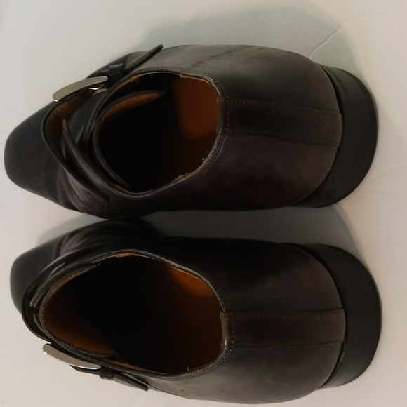 Magnanni Men's distressed black dress shoes - Picture 6 of 11